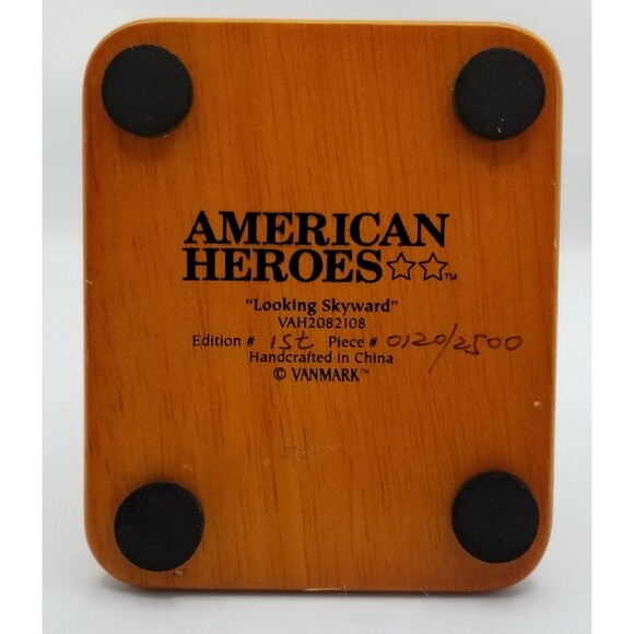 Vanmark American Heroes first edition # 0120 of 2500 Looking Skyward 2002 - Picture 9 of 12